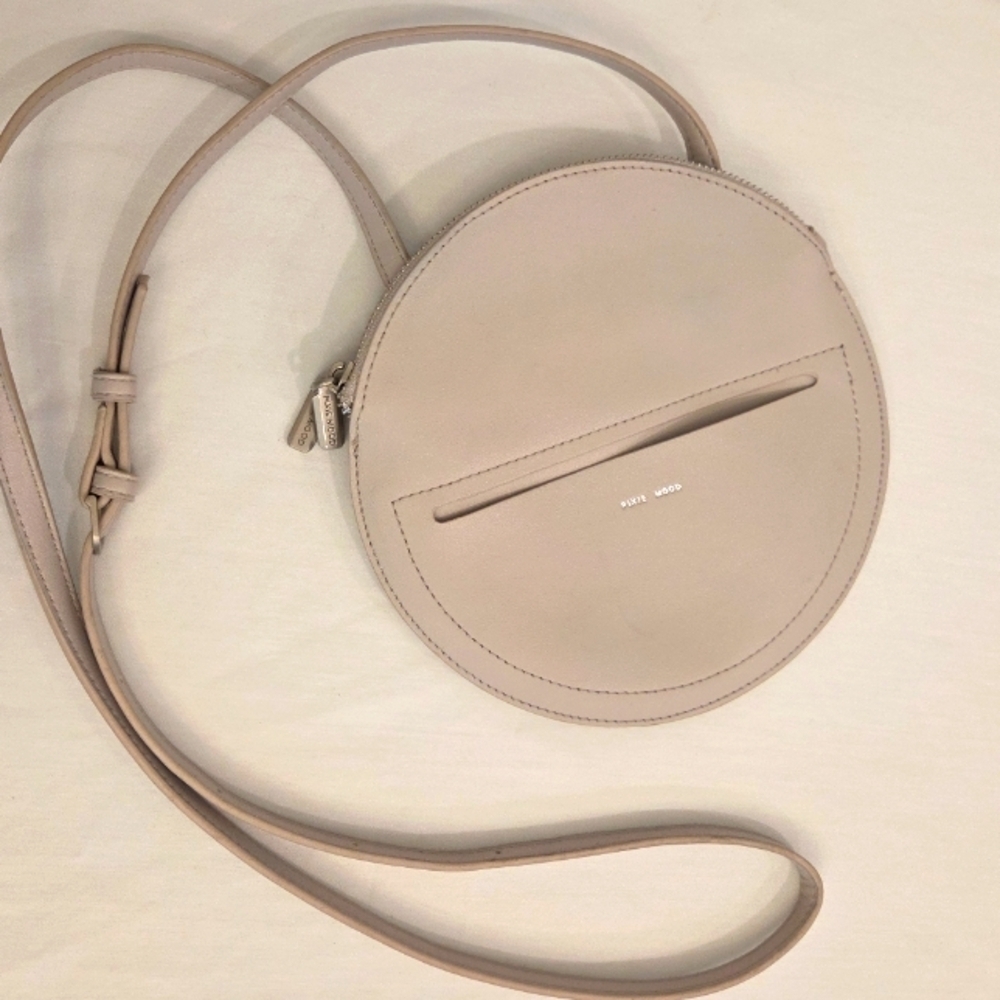 Pixie Mood Phoebe Round 3 Pocket Crossbody bag